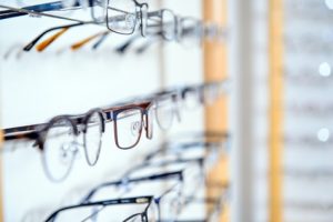 optician-totnes-image